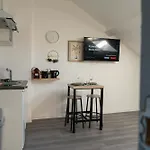 Apartmán Citizenhouse - 4 - 15 A 36m2 - Jardin - Terrasse - Acces Autonome - Wifi - Netflix