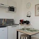Apartmán Citizenhouse - 4 - 15 A 36m2 - Jardin - Terrasse - Acces Autonome - Wifi - Netflix *