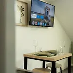 Citizenhouse - 4 - 15 A 36m2 - Jardin - Terrasse - Acces Autonome - Wifi - Netflix * Anzin