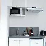 Citizenhouse - 4 - 15 A 36m2 - Jardin - Terrasse - Acces Autonome - Wifi - Netflix Apartmán *