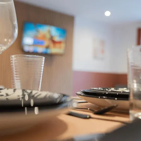 Citizenhouse - 4 - 15 A 36m2 - Jardin - Terrasse - Acces Autonome - Wifi - Netflix Apartment Anzin