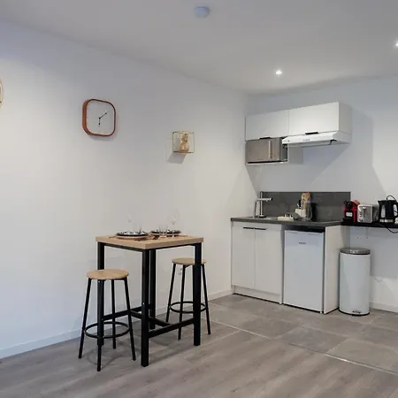 Citizenhouse - 4 - 15 A 36m2 - Jardin - Terrasse - Acces Autonome - Wifi - Netflix * Anzin