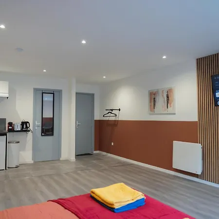 Citizenhouse - 4 - 15 A 36m2 - Jardin - Terrasse - Acces Autonome - Wifi - Netflix Apartment *