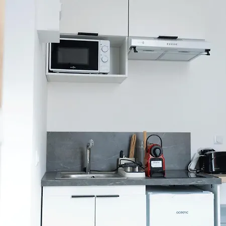 Citizenhouse - 4 - 15 A 36m2 - Jardin - Terrasse - Acces Autonome - Wifi - Netflix Apartment *